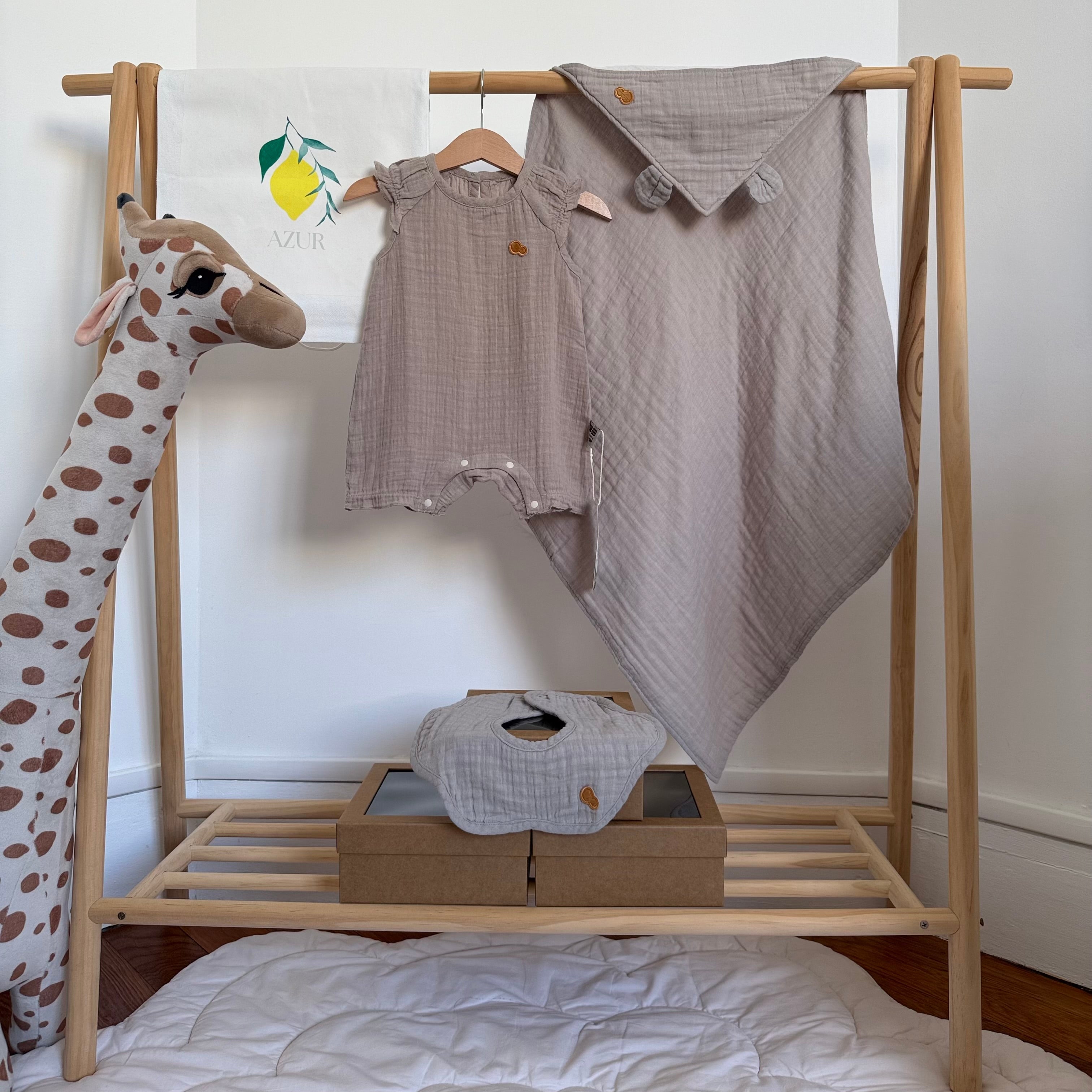 Coffret cadeau naissance en gaze de coton